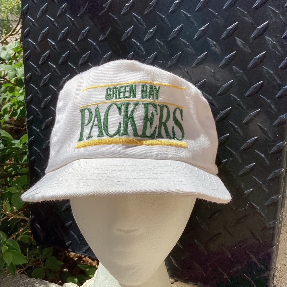 Vintage 90s Green Bay Packers NFL official merchandise snapback hat